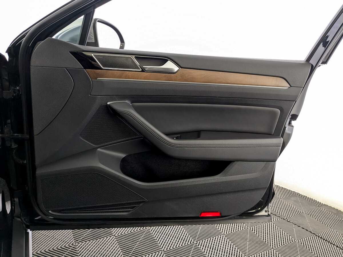 Купить Volkswagen Passat Alltrack, 2018, 146 036 км, фото №25
