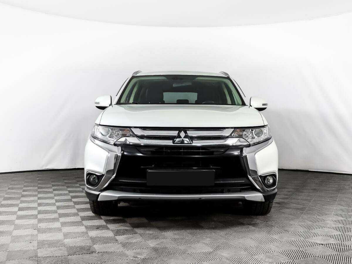 Купить Mitsubishi Outlander, 2016, 117 437 км, фото №2