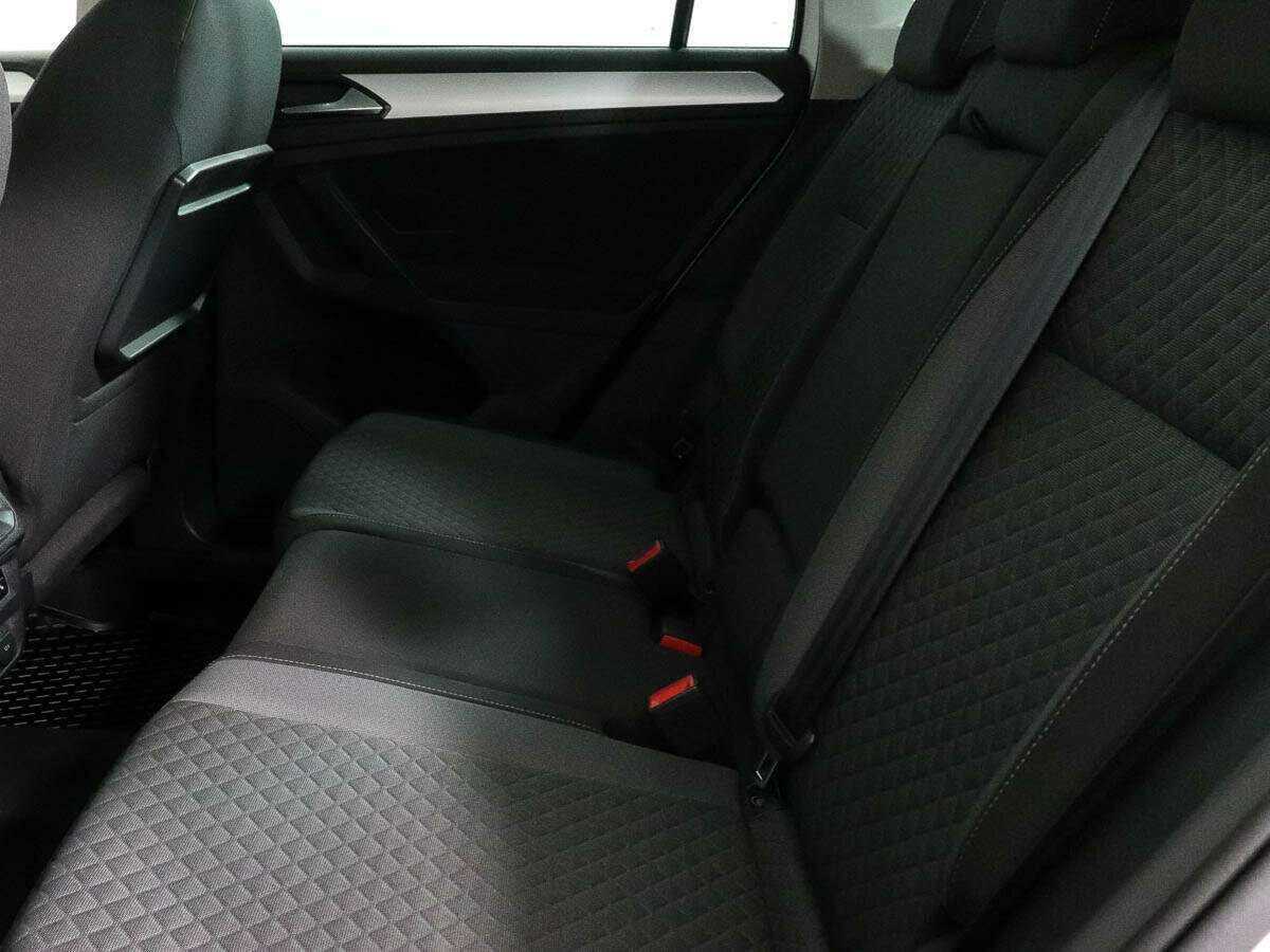 Купить Volkswagen Tiguan, 2017, 84 352 км, фото №8