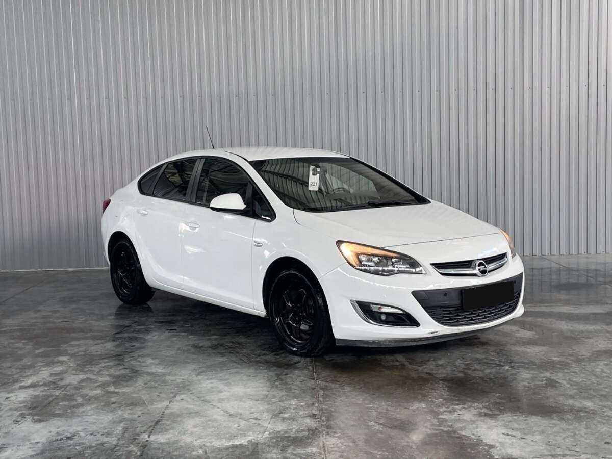 Купить Opel Astra, 2013, 205 254 км, фото №3