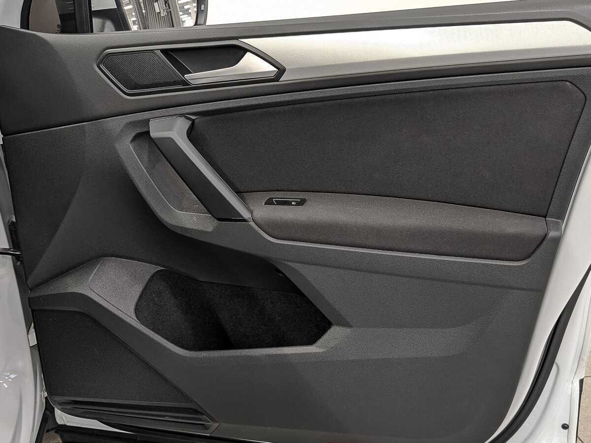 Купить Volkswagen Tiguan, 2020, 65 546 км, фото №25
