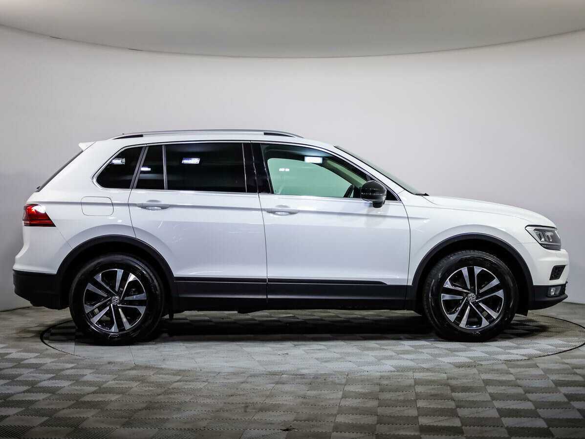 Купить Volkswagen Tiguan L, 2019, 65 669 км, фото №3