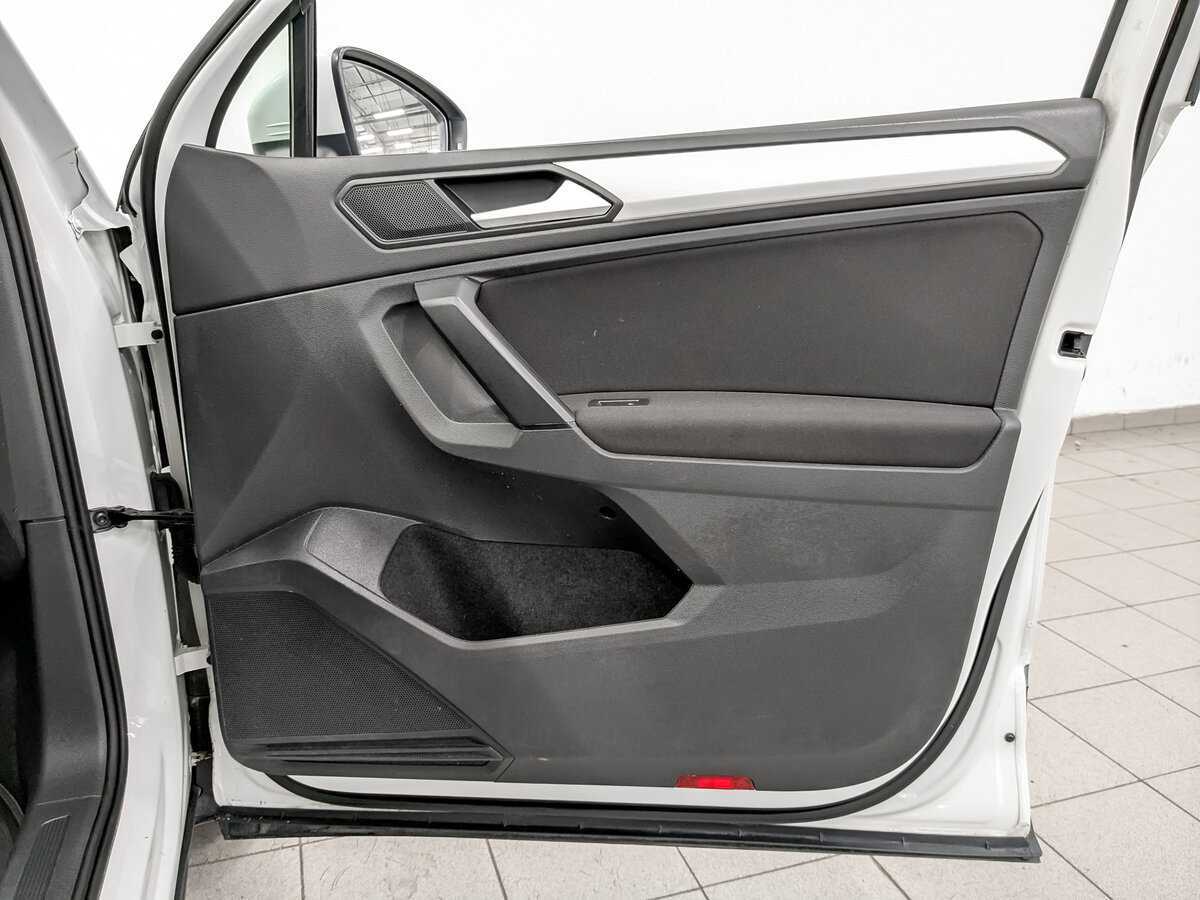 Купить Volkswagen Tiguan, 2021, 166 747 км, фото №24