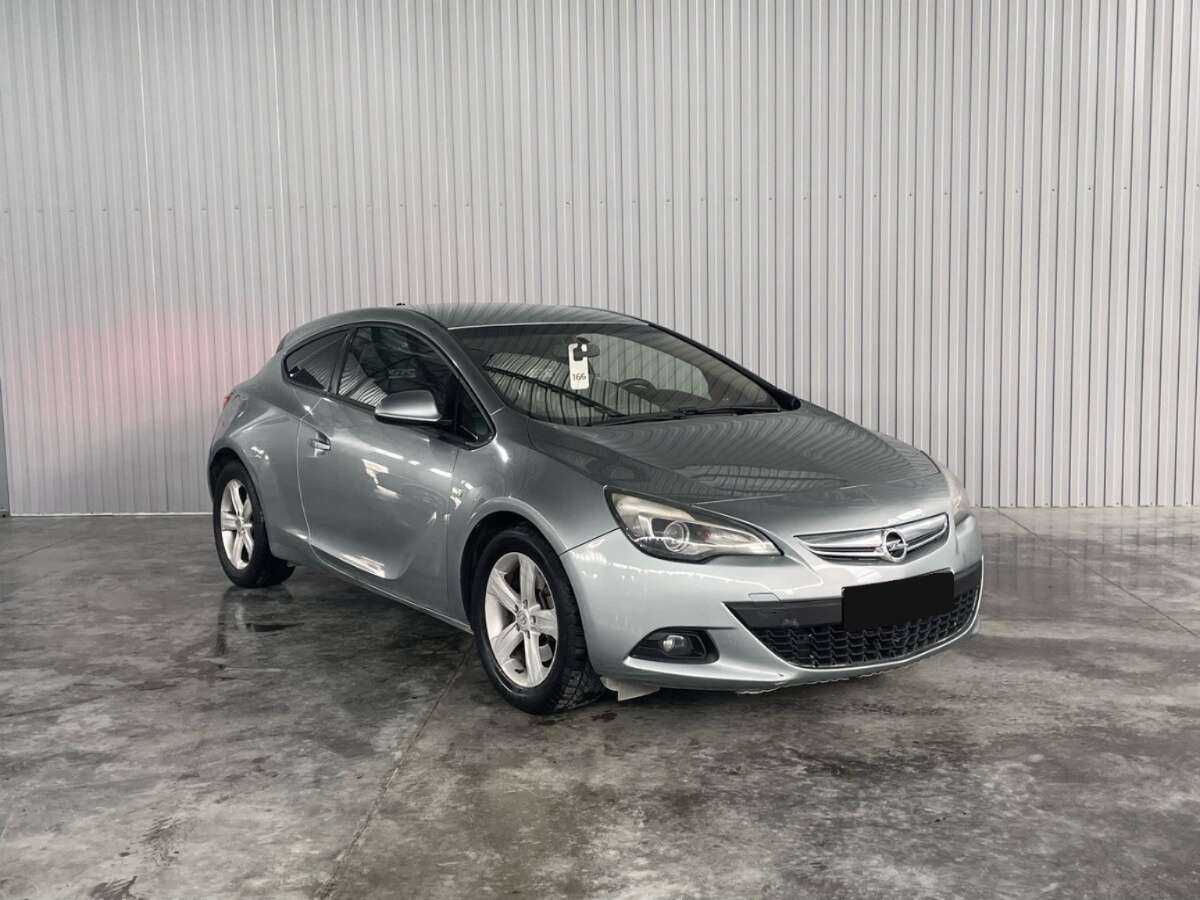 Купить Opel Astra GTC, 2012, 186 521 км, фото №3