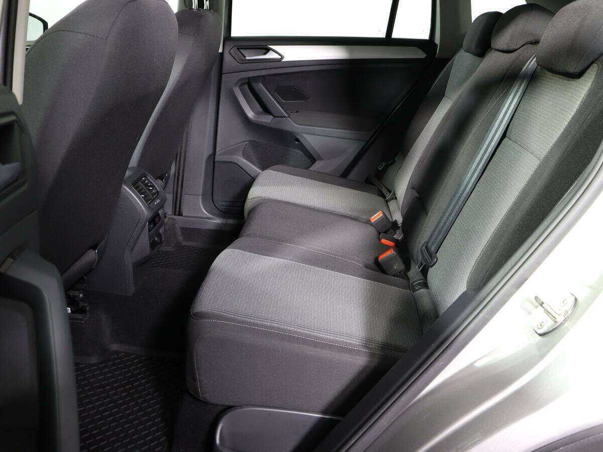 Купить Volkswagen Tiguan, 2021, 20 437 км, фото №9