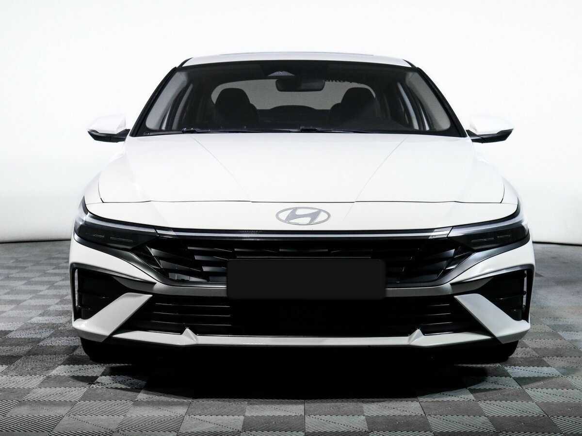 Купить Hyundai Elantra, 2023, 27 783 км, фото №2