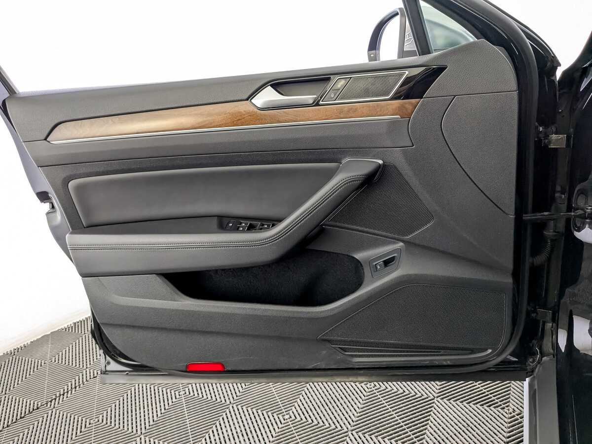 Купить Volkswagen Passat Alltrack, 2018, 146 036 км, фото №19