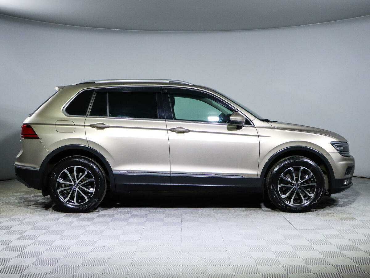 Купить Volkswagen Tiguan, 2018, 67 721 км, фото №4