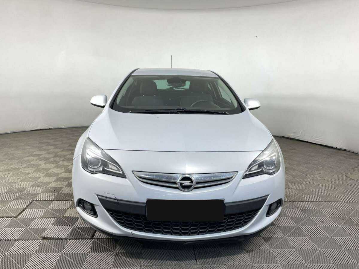 Купить Opel Astra GTC, 2013, 138 930 км, фото №2
