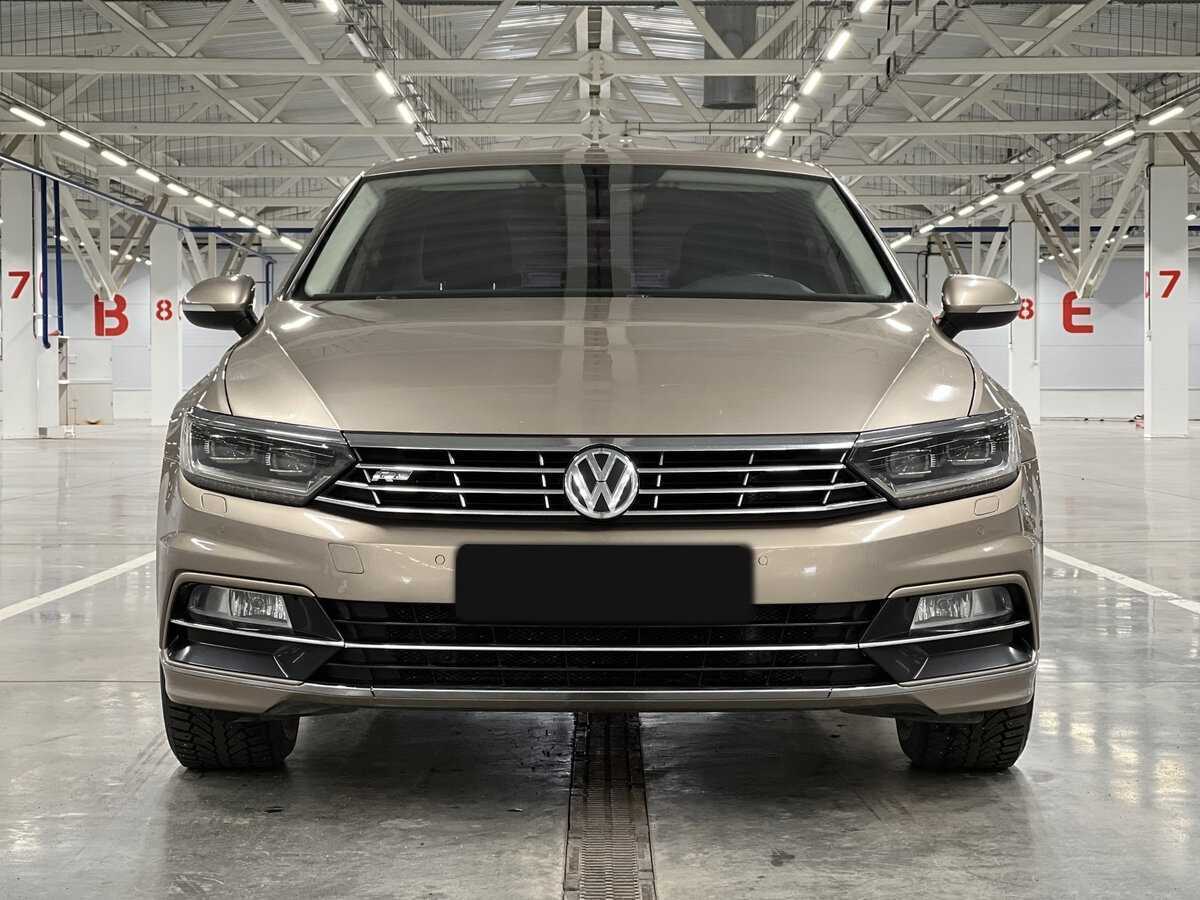 Купить Volkswagen Passat, 2016, 179 872 км, фото №2