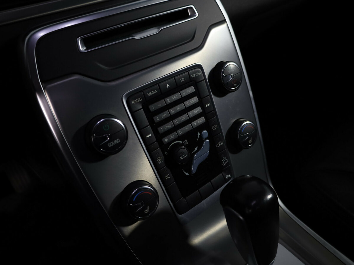 Купить Volvo XC70 II, 2012, 250 961 км, фото №20