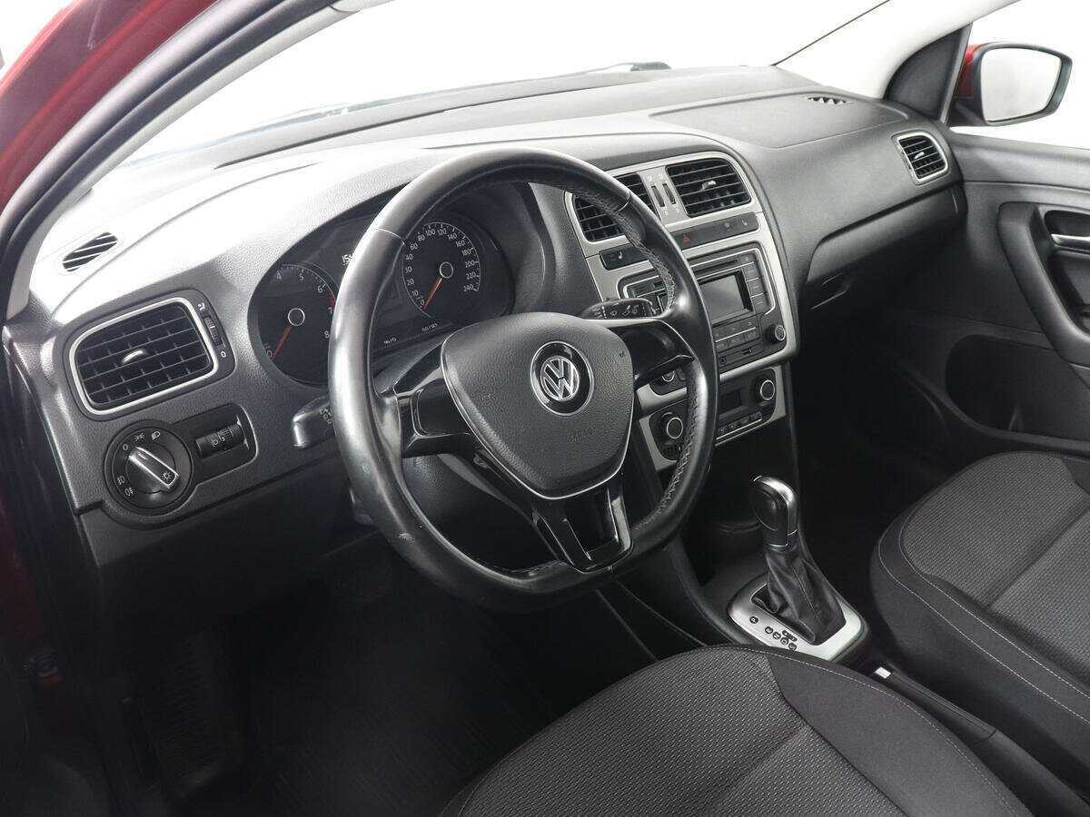 Купить Volkswagen Polo, 2015, 112 415 км, фото №5