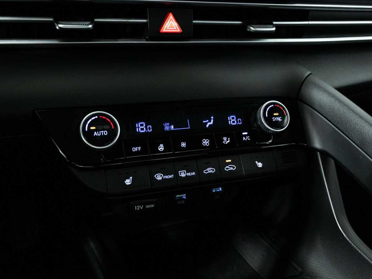 Купить Hyundai Elantra, 2023, 63 825 км, фото №17