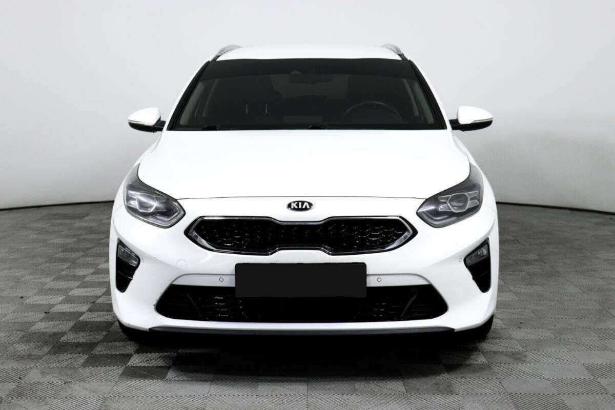 Купить Kia Ceed, 2019, 32 000 км, фото №2