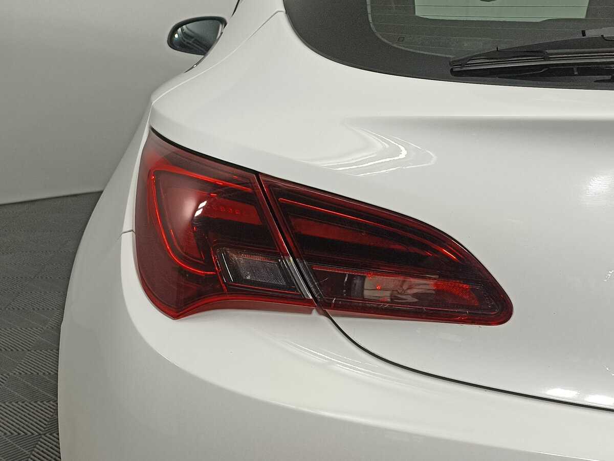 Купить Opel Astra GTC, 2013, 116 229 км, фото №8