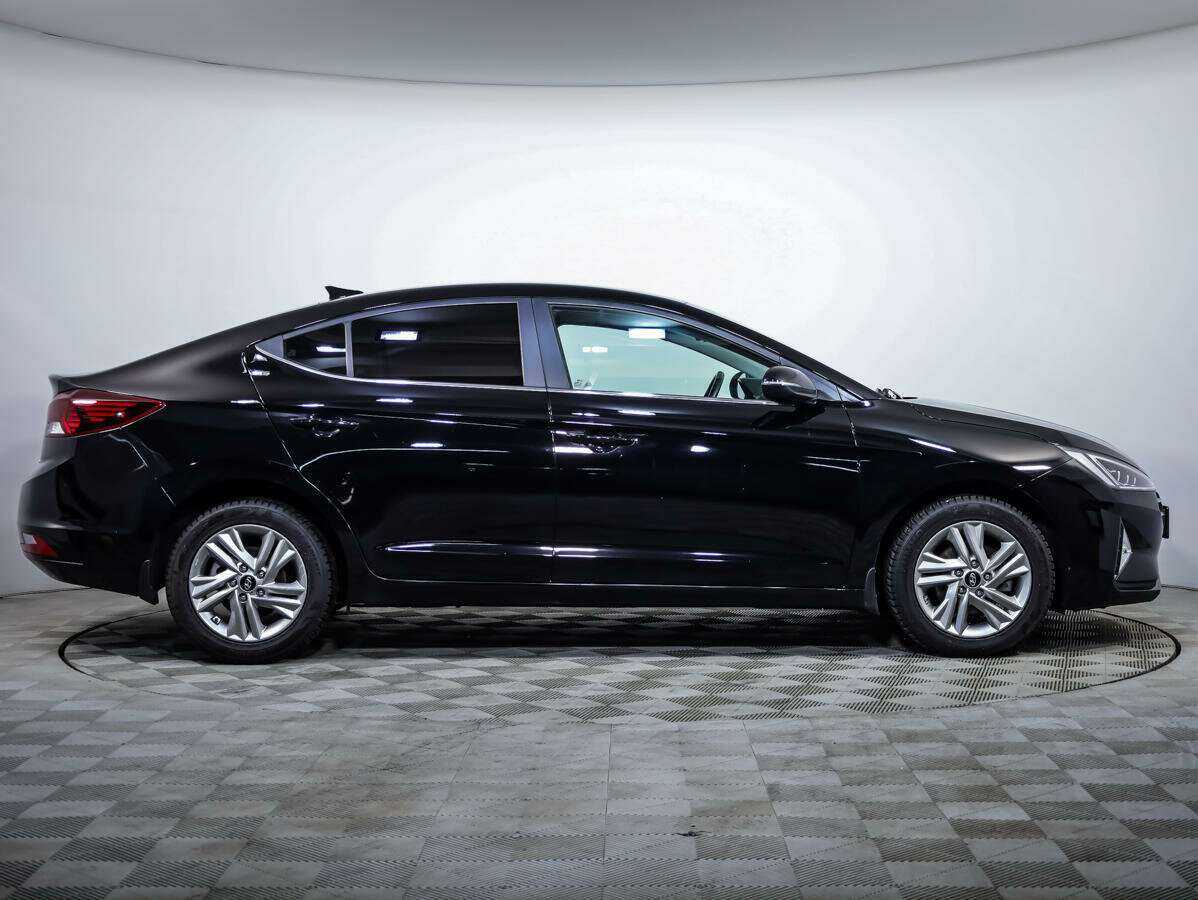 Купить Hyundai Elantra, 2019, 61 543 км, фото №3