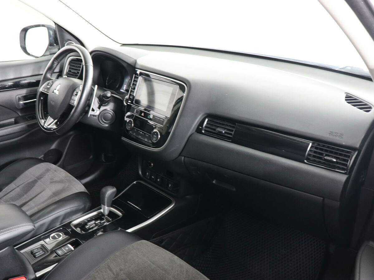 Купить Mitsubishi Outlander, 2020, 61 898 км, фото №9