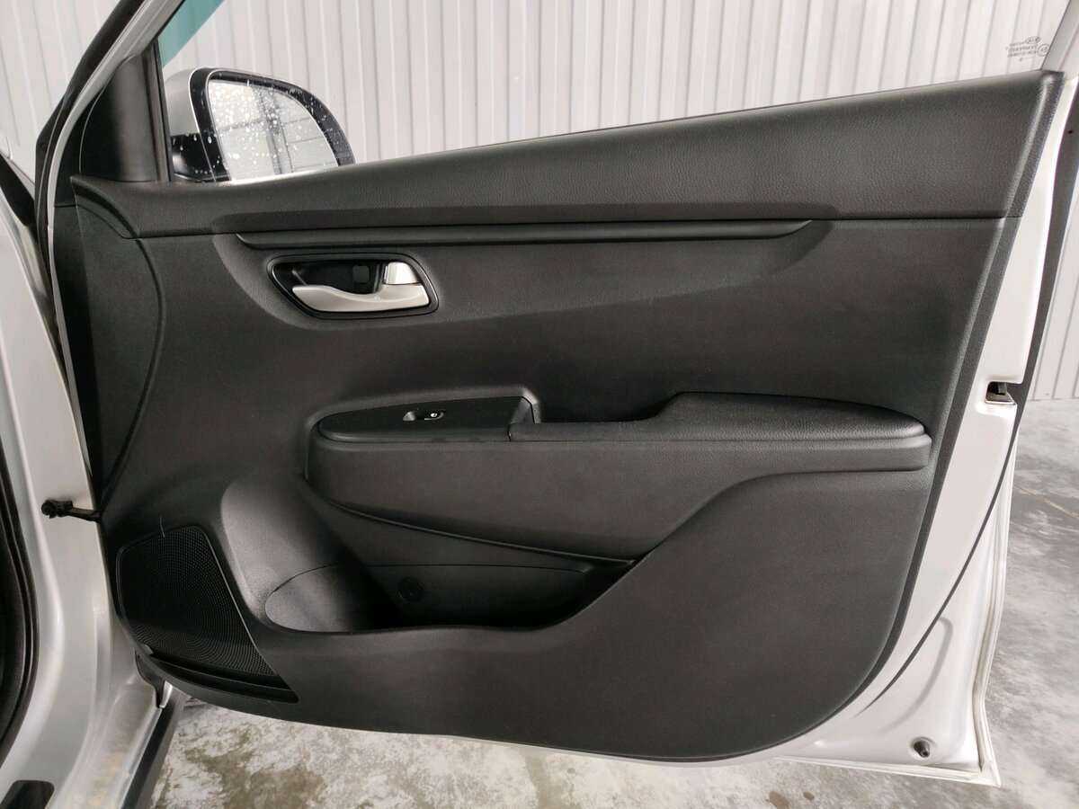 Купить Kia Rio X-Line, 2019, 120 208 км, фото №16