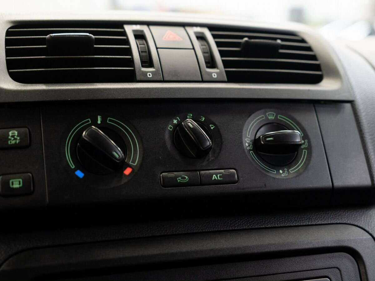 Купить Skoda Fabia, 2012, 198 300 км, фото №13