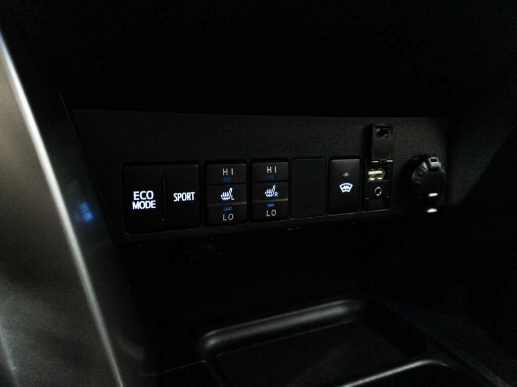 Купить Toyota RAV4, 2017, 119 187 км, фото №22