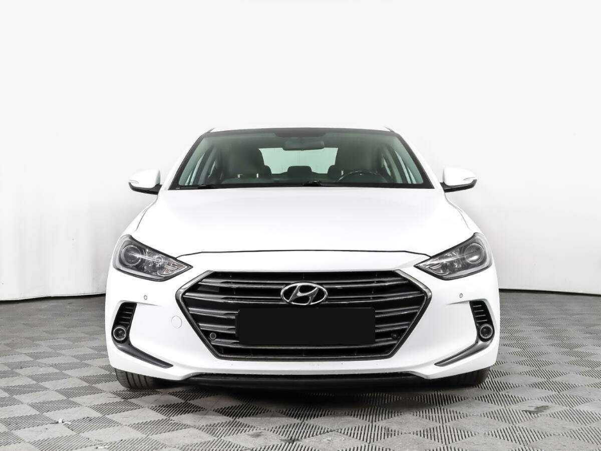Купить Hyundai Elantra, 2017, 112 000 км, фото №2