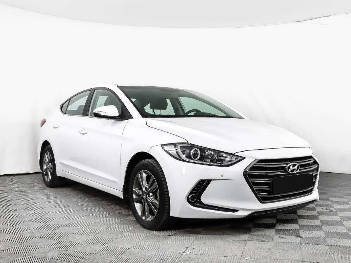 Купить Hyundai Elantra, 2017, 112 000 км, фото №3