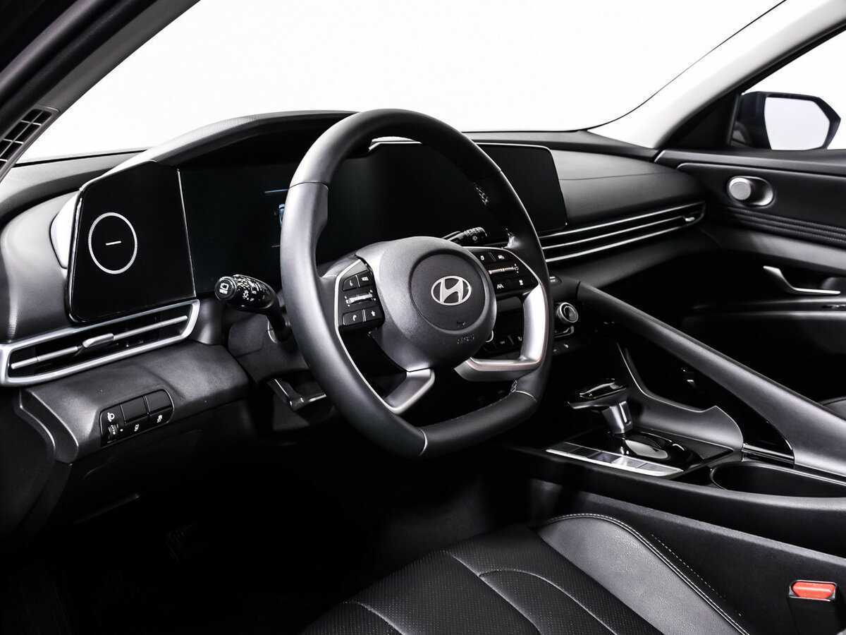 Купить Hyundai Elantra, 2024, 18 571 км, фото №12