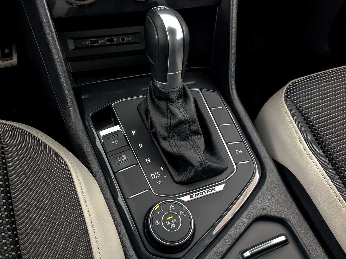 Купить Volkswagen Tiguan, 2019, 139 692 км, фото №25