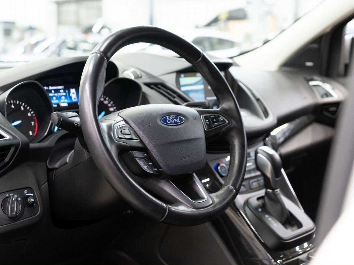 Купить Ford Kuga, 2017, 82 000 км, фото №5