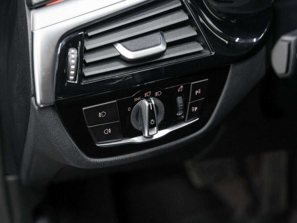 Купить BMW 5 серии 520d, 2018, 165 962 км, фото №18