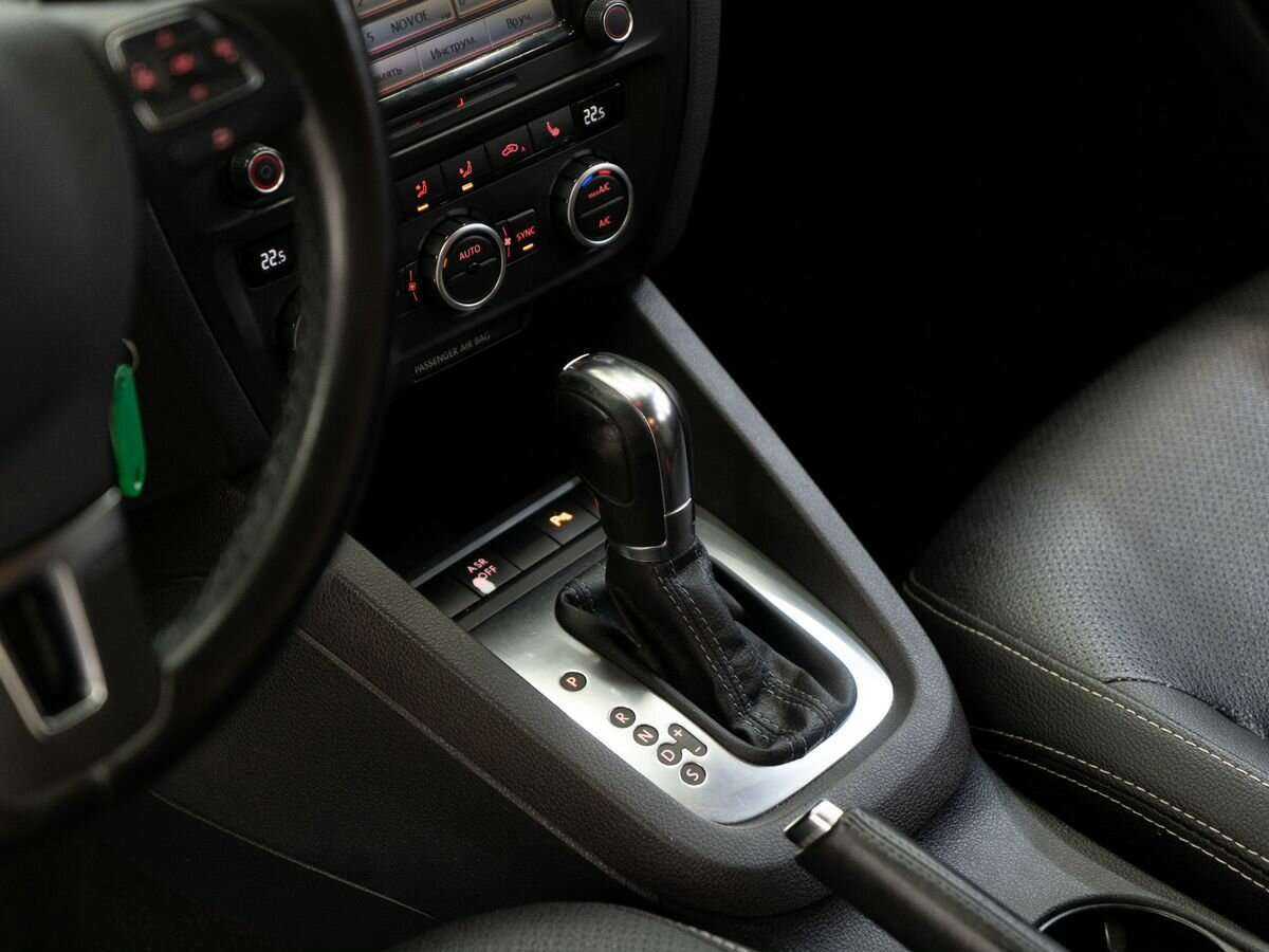 Купить Volkswagen Jetta, 2013, 188 137 км, фото №12