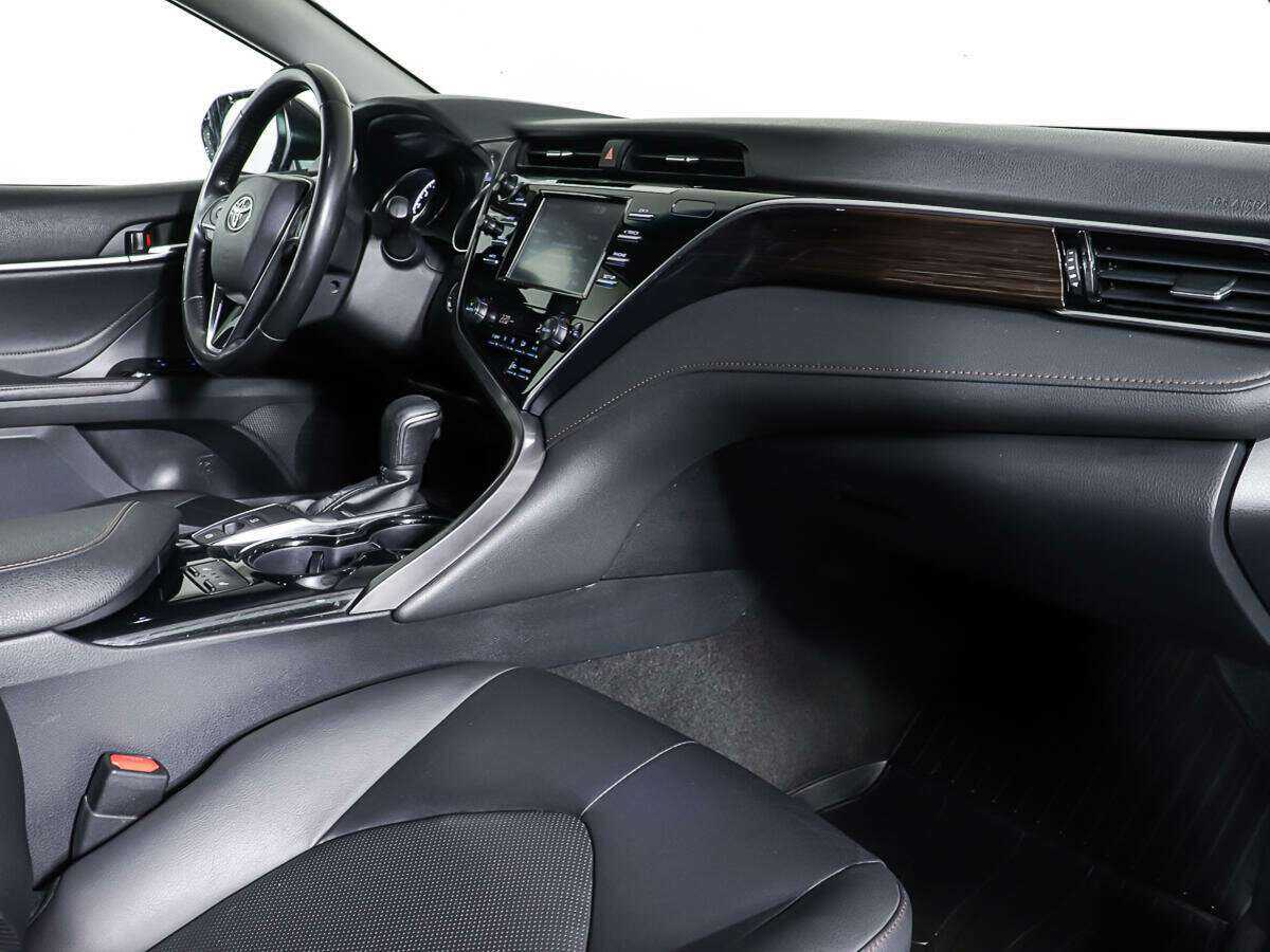 Купить Toyota Camry, 2020, 189 030 км, фото №4