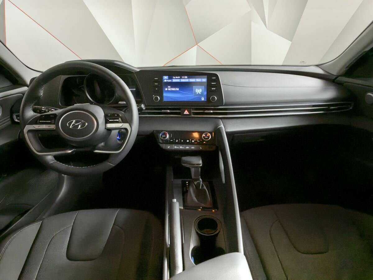 Купить Hyundai Elantra, 2022, 1 568 км, фото №10