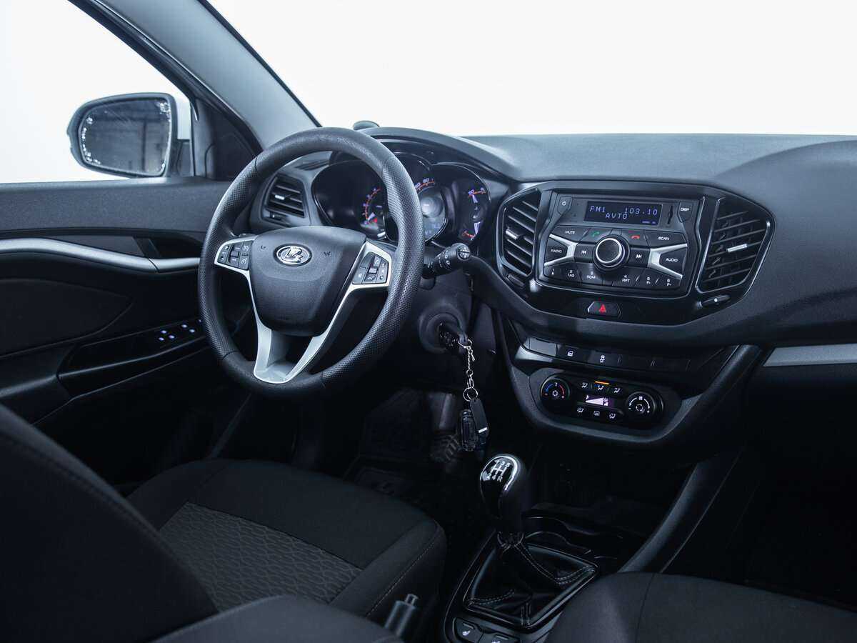 Купить Lada (ВАЗ) Vesta SW, 2018, 109 089 км, фото №12