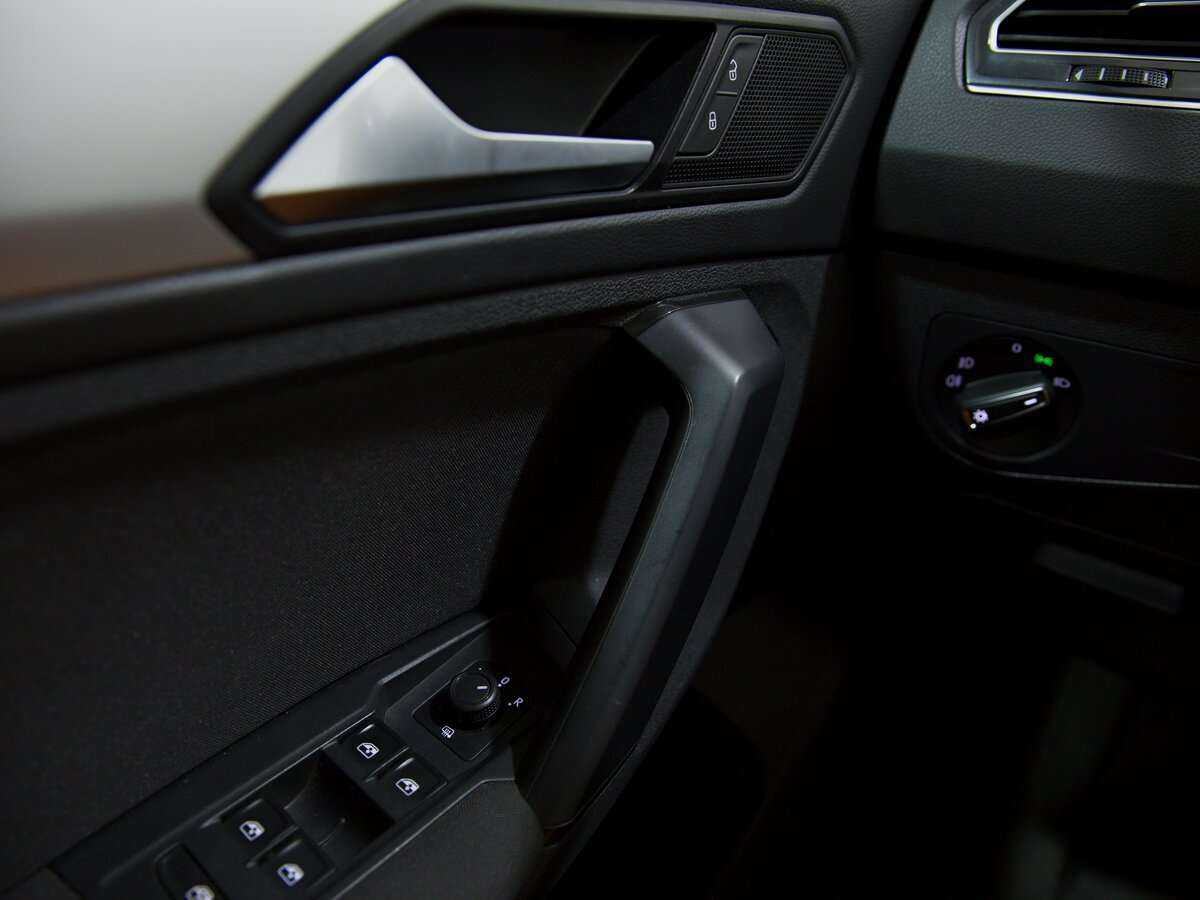 Купить Volkswagen Tiguan, 2018, 72 531 км, фото №8