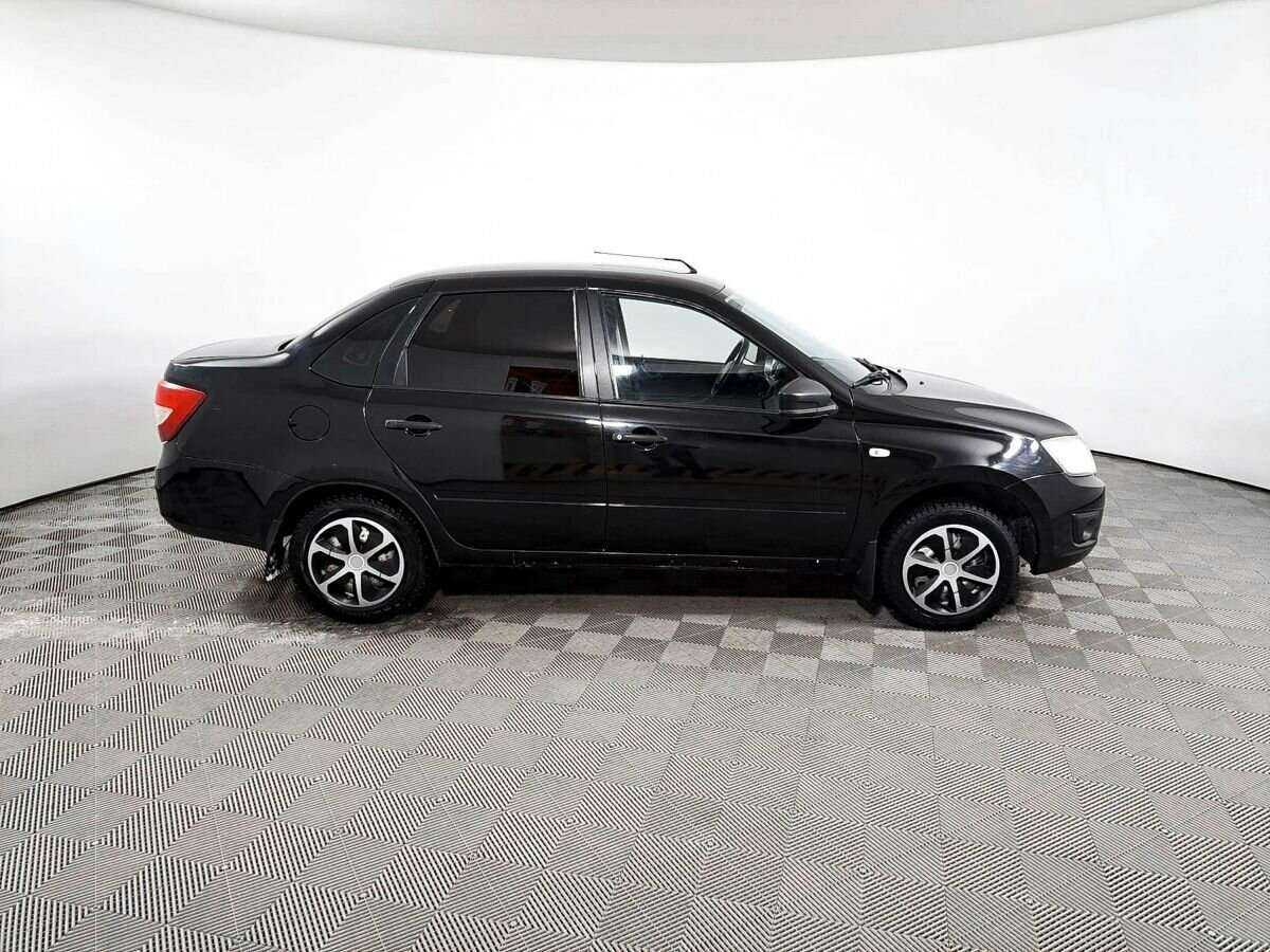 Купить Lada (ВАЗ) Granta, 2017, 155 970 км, фото №4