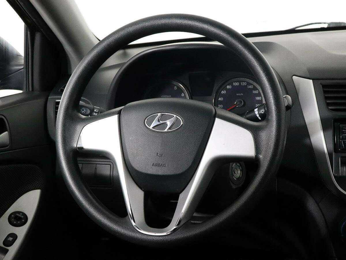 Купить Hyundai Solaris, 2012, 217 922 км, фото №12