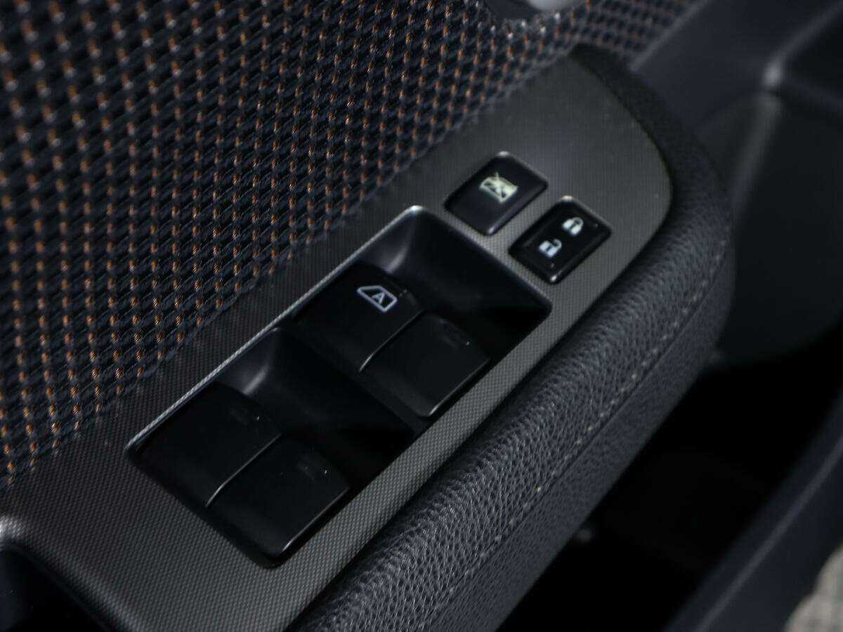 Купить Nissan Tiida, 2012, 70 000 км, фото №16