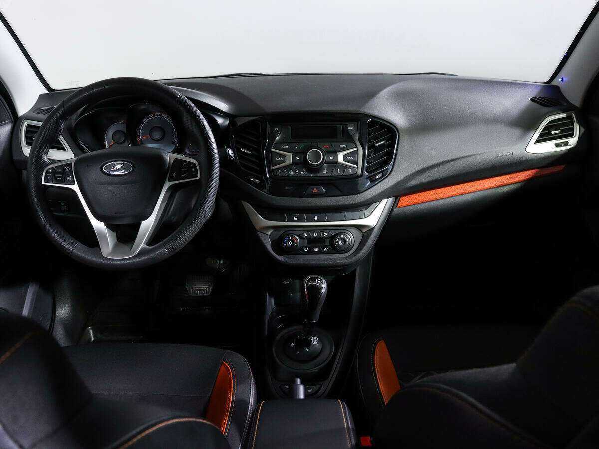 Купить Lada (ВАЗ) Vesta SW Cross, 2019, 62 280 км, фото №12