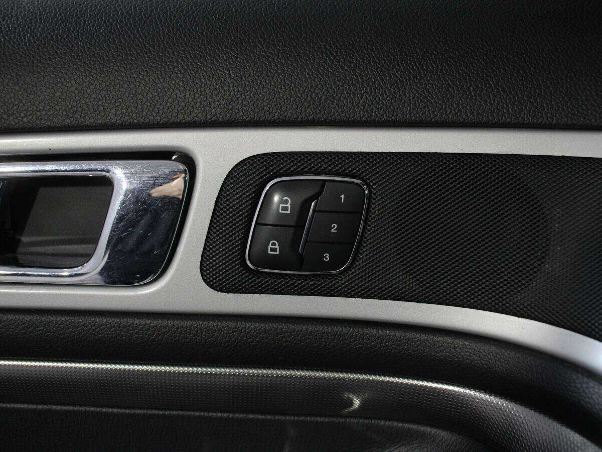 Купить Ford Explorer Sport, 2013, 150 300 км, фото №17