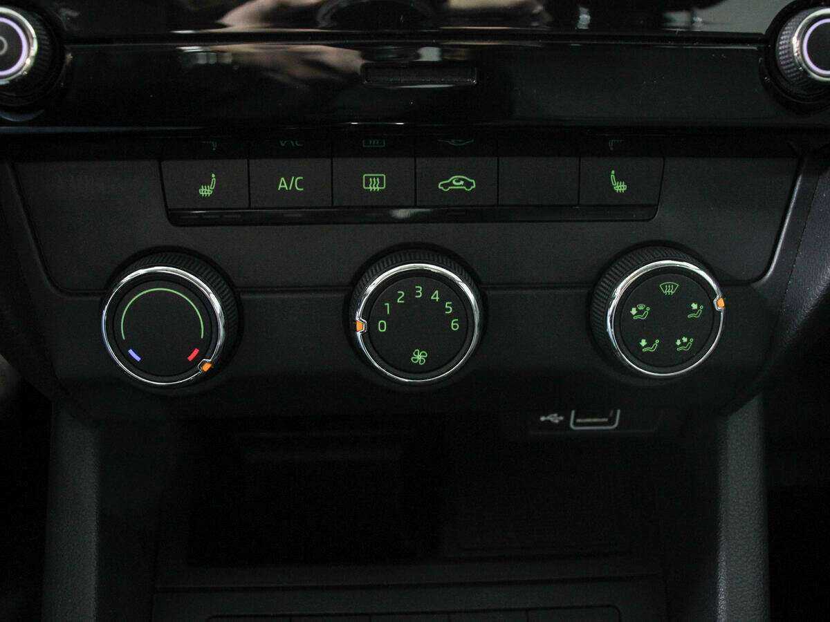 Купить Skoda Octavia, 2018, 99 205 км, фото №14