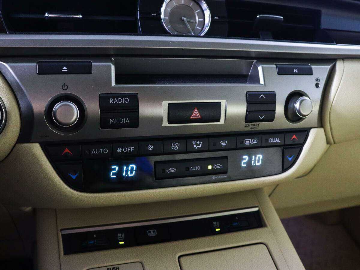 Купить Lexus ES 350, 2013, 184 000 км, фото №18