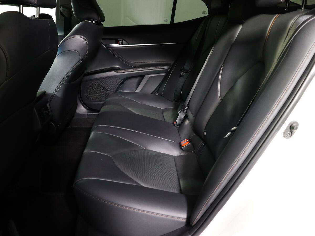 Купить Toyota Camry, 2018, 76 150 км, фото №10