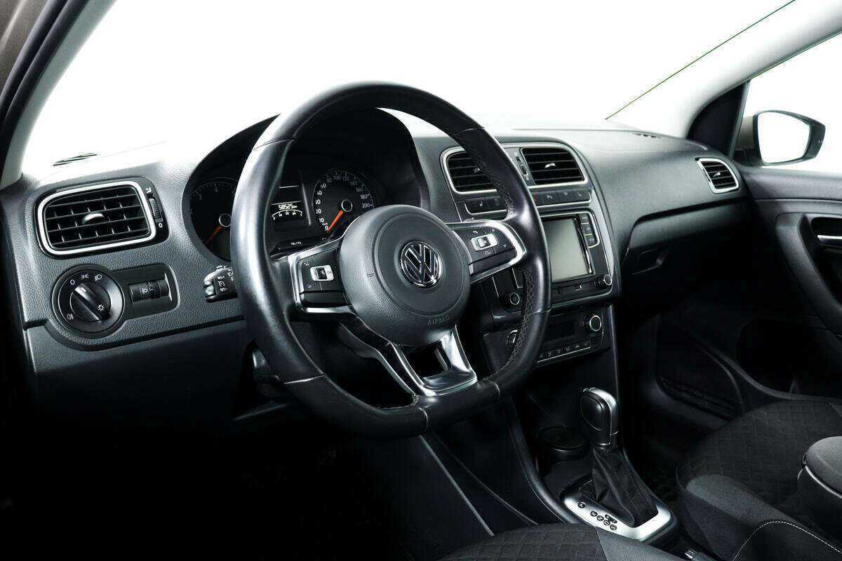 Купить Volkswagen Polo, 2019, 58 520 км, фото №13