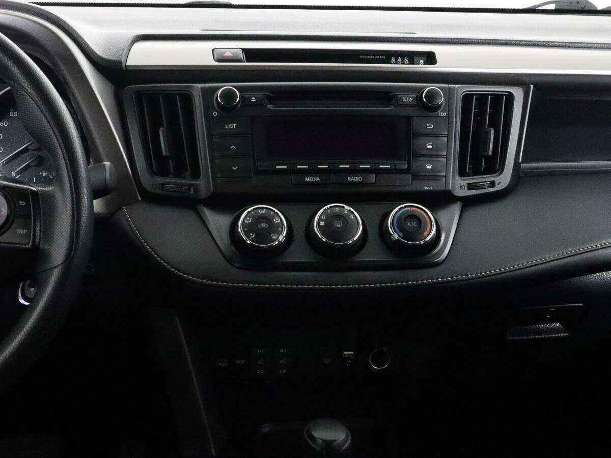 Купить Toyota RAV4, 2017, 95 100 км, фото №11