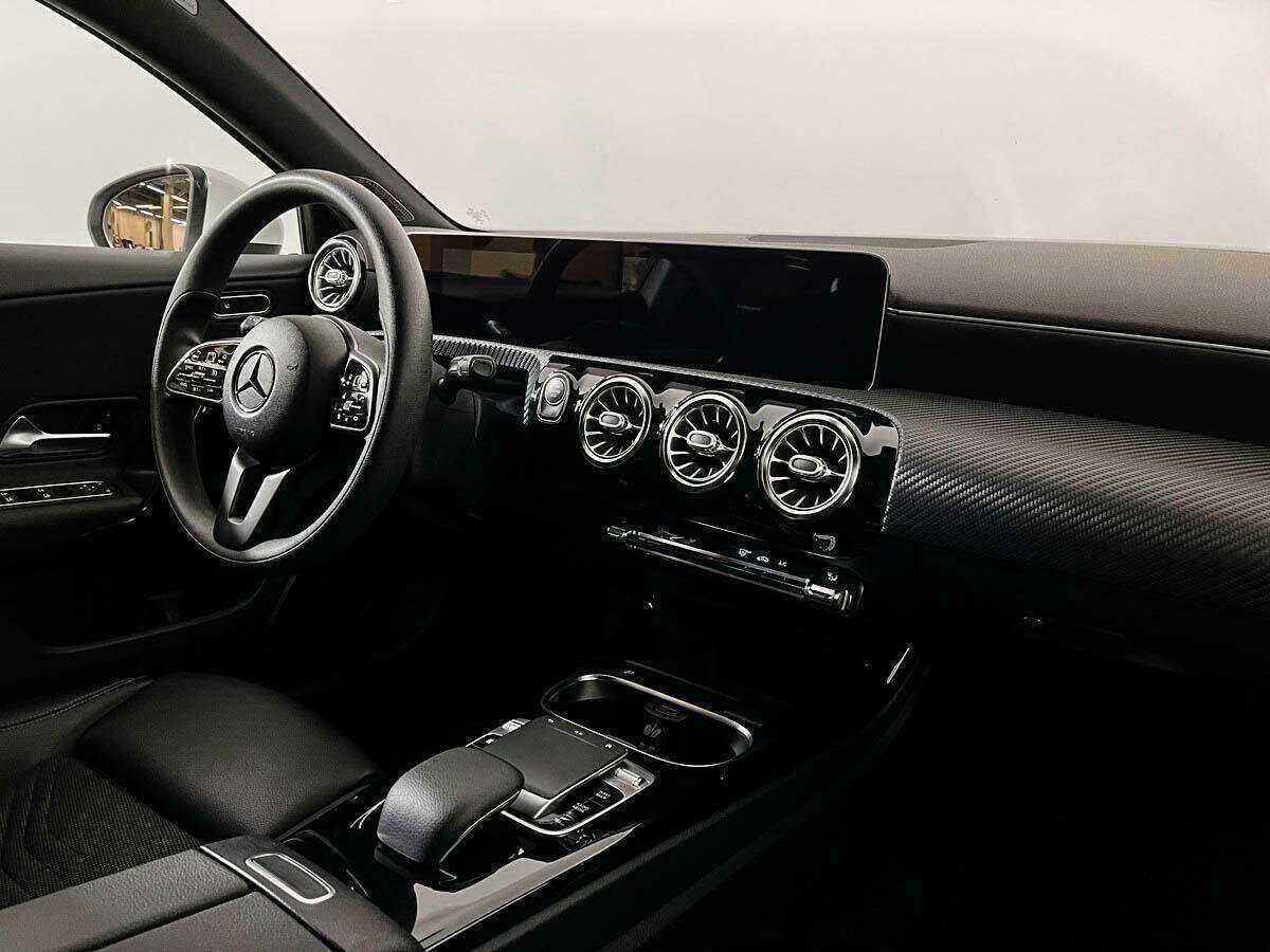 Купить Mercedes-Benz A-Класс 200, 2018, 29 000 км, фото №9