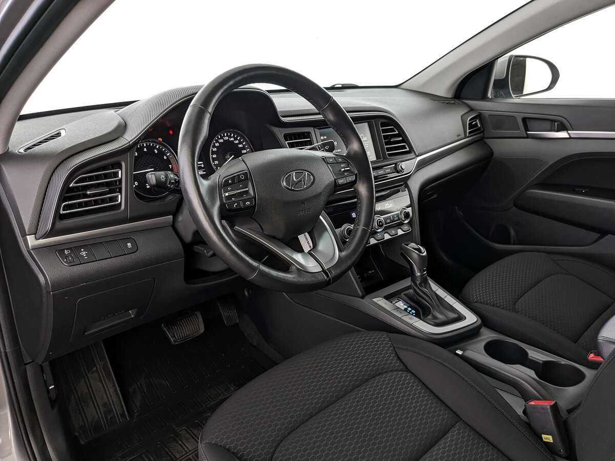 Купить Hyundai Elantra, 2019, 29 862 км, фото №11