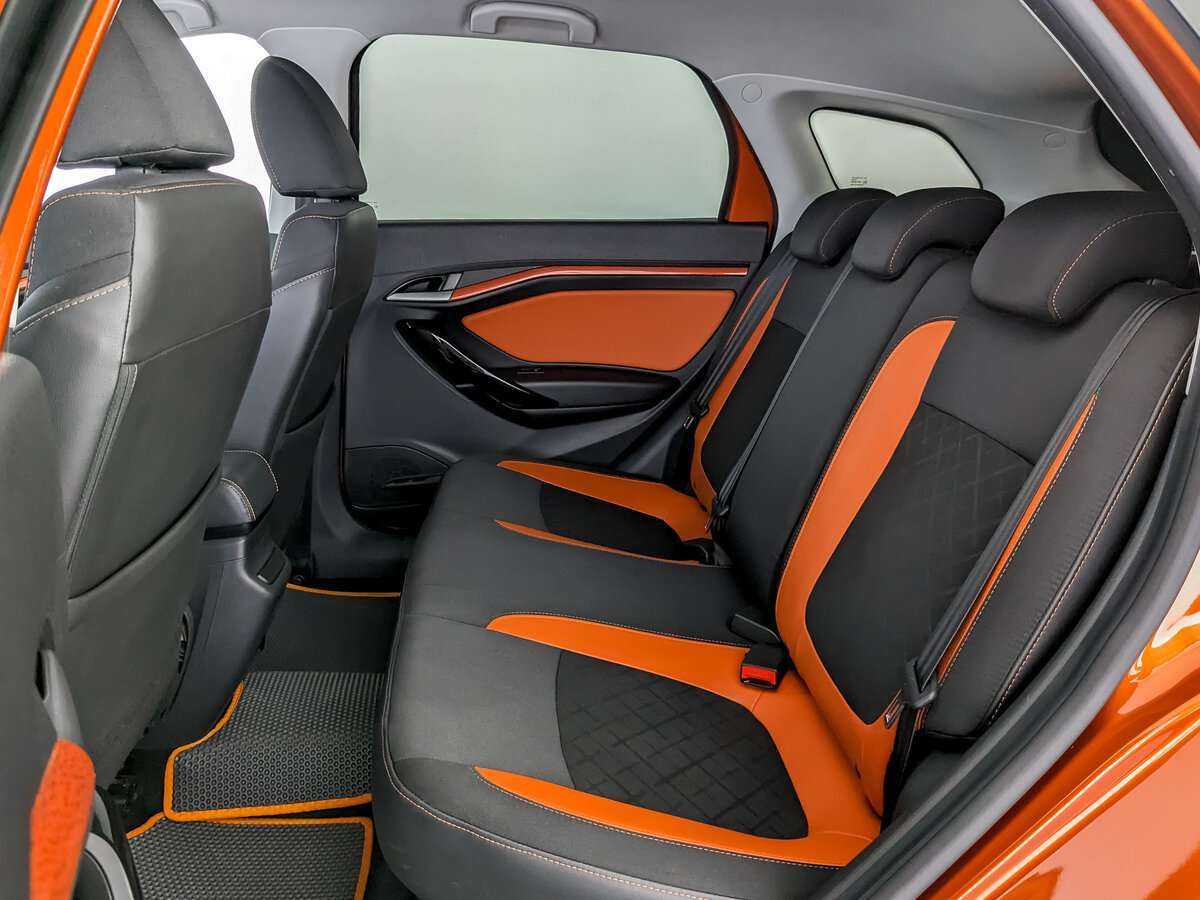 Купить Lada (ВАЗ) Vesta SW Cross, 2019, 69 459 км, фото №10