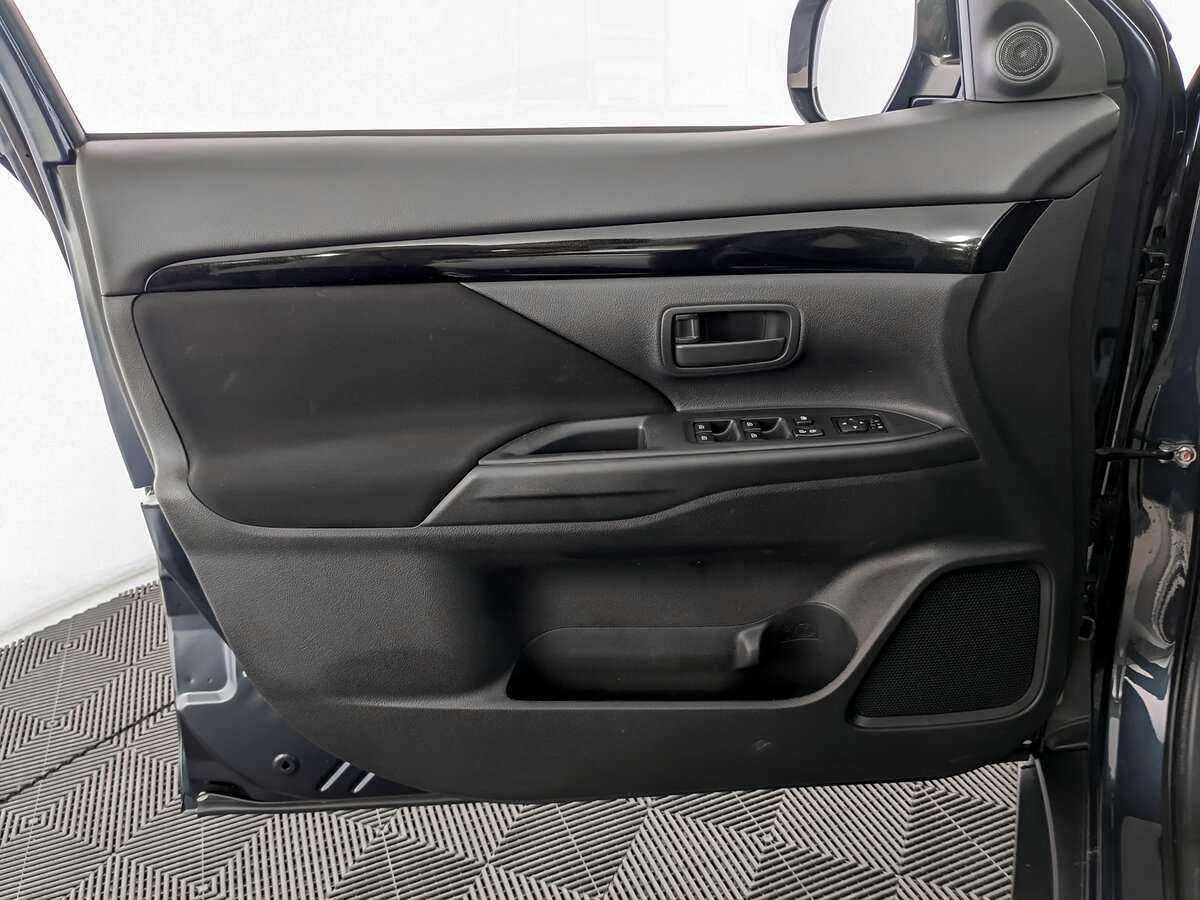Купить Mitsubishi Outlander, 2019, 80 241 км, фото №15