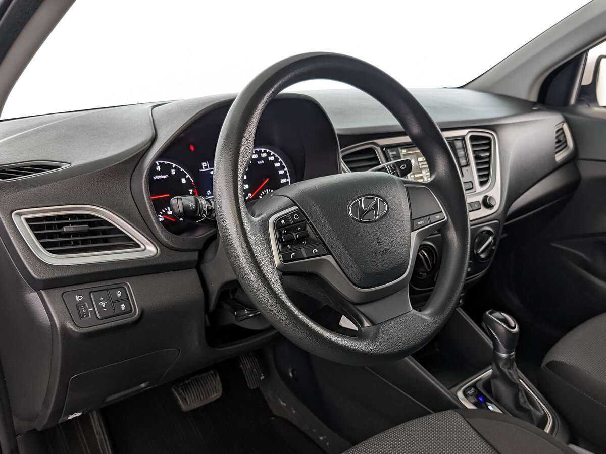 Купить Hyundai Solaris, 2021, 52 643 км, фото №11